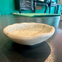 Load image into Gallery viewer, Maison Pinch Bowl

